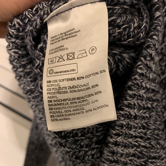 H&M Basic Sweater - Picture 8 of 8